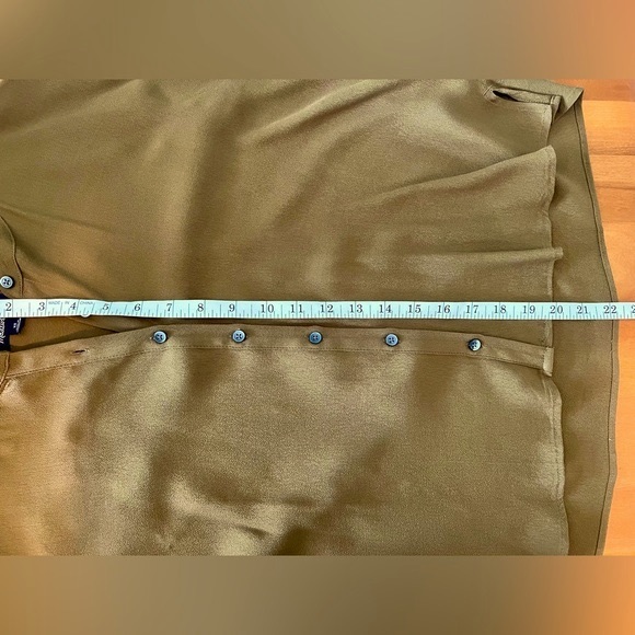 Madewell Getaway Oversized Button-Down Shirt. Size XS. Color Asparagus. - Picture 9 of 10